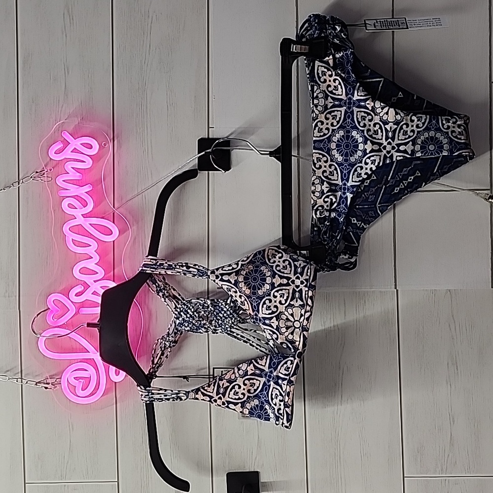 NWT WOMENS REVERSIBLE BIKINI